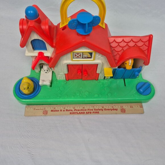 Fisher Price Vintage Animal Sounds Farm Barnyard Activity Barn 1987 VINTAGE!!! - Picture 8 of 8